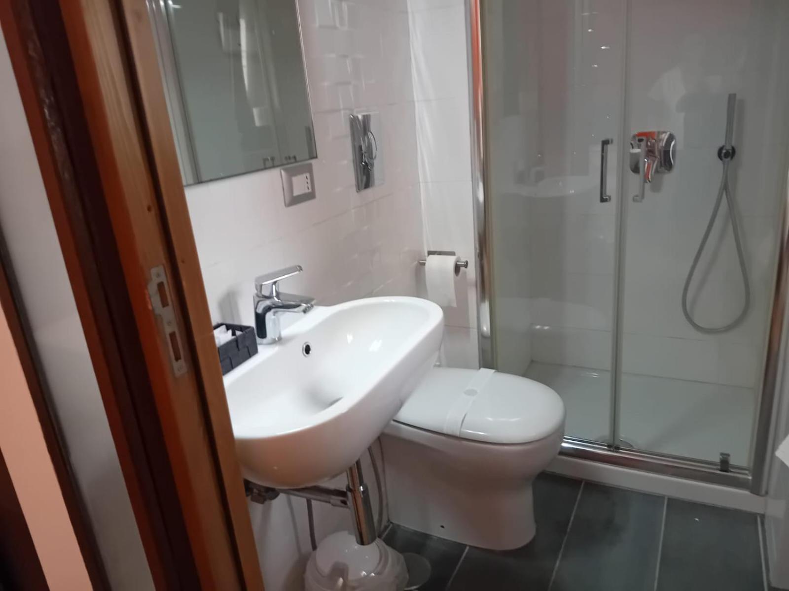 Bed and Breakfast Antico Palazzo Salerno Esterno foto